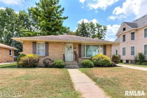 1005 12 E Washington, Bloomington, IL 61701 photo 1