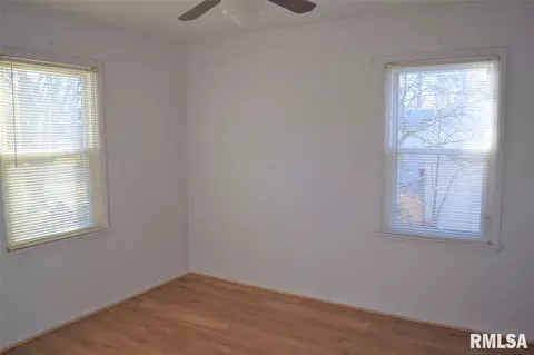 4112 N University St, Peoria, IL 61614 photo 11