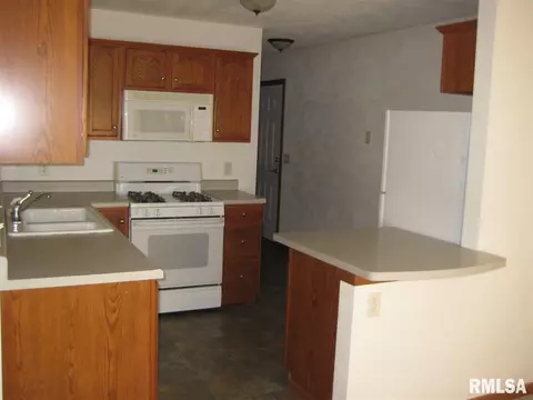 209 Easy St, Washington, IL 61571 photo 7