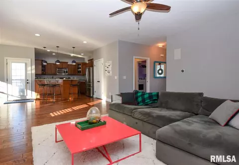 1404 Willow Dr, Washington, IL 61571 photo 5