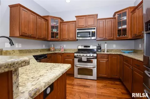 1404 Willow Dr, Washington, IL 61571 photo 7