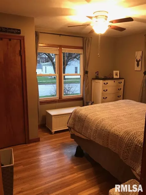 314 S Dudley St, Macomb, IL 61455 photo 16