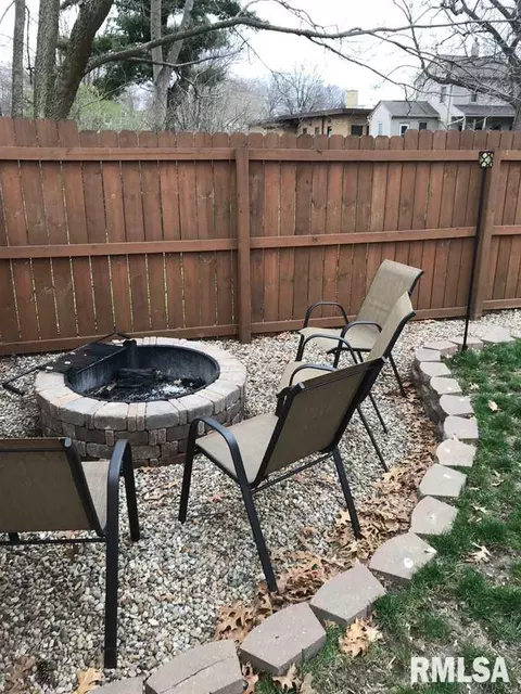 314 S Dudley St, Macomb, IL 61455 photo 34