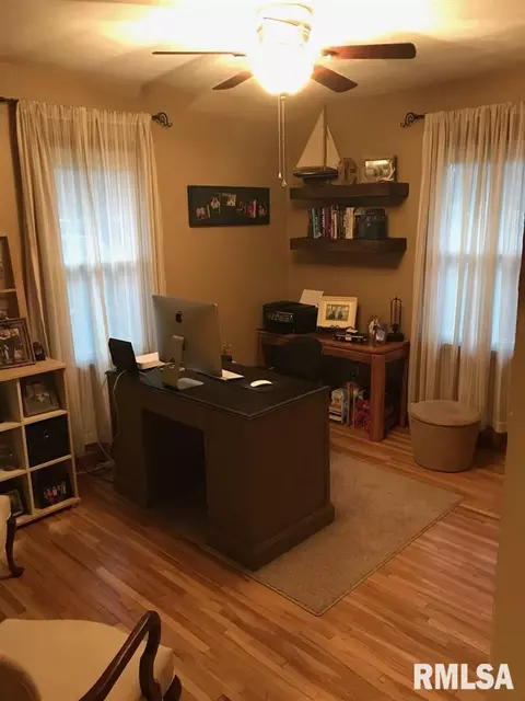 314 S Dudley St, Macomb, IL 61455 photo 20