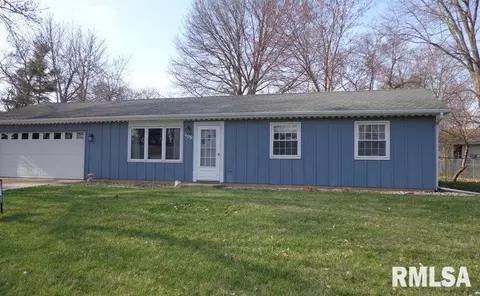 305 E Bittersweet, Washington, IL 61571 photo 1