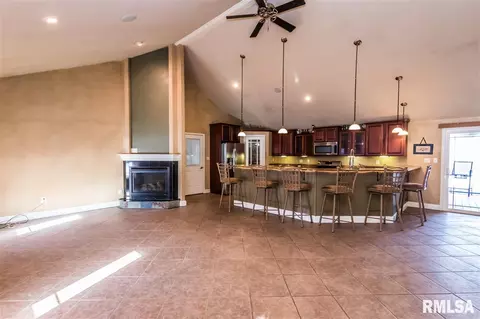 1648 County Road 600 N Rd, Congerville, IL 61729 photo 3