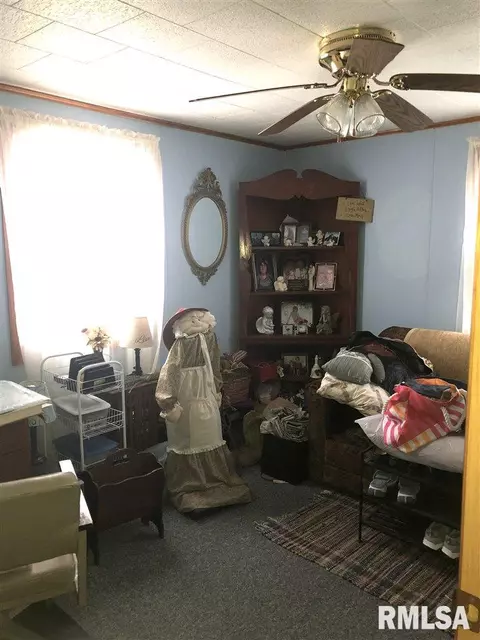 1250 W Main St, Fairview, IL 61432 photo 10
