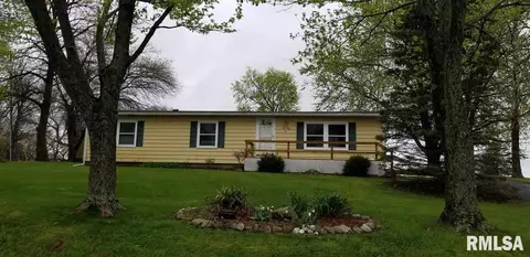 101 Wingate Dr, Avon, IL 61415 photo 2