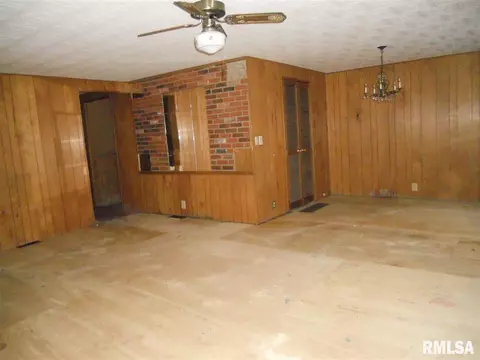 407 S Ward St, Macomb, IL 61455 photo 9
