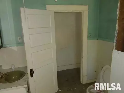 320 E Pierce, Macomb, IL 61455 photo 13