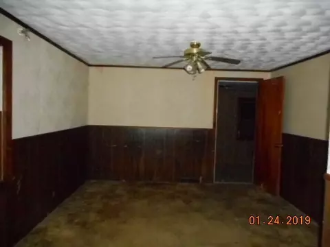 1105 Main St, Cazenovia, IL 61545 photo 4