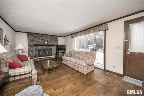 129 Chestnut Dr, Morton, IL 61550 photo 18