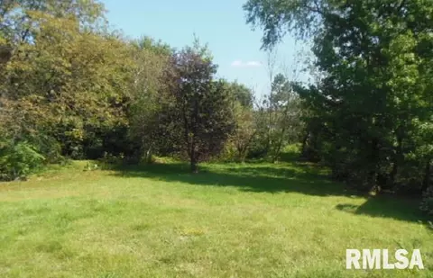 501 Hampton Ct, Metamora, IL 61548 photo 3