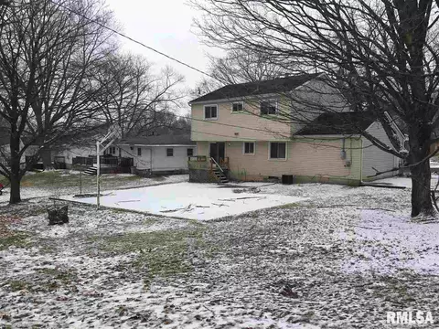 311 E Pearson, Eureka, IL 61530 photo 5
