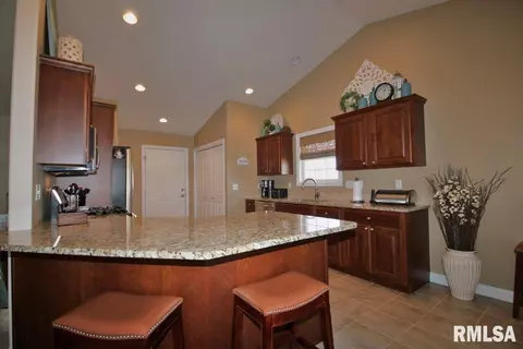 627 Simon St, Washington, IL 61571 photo 8