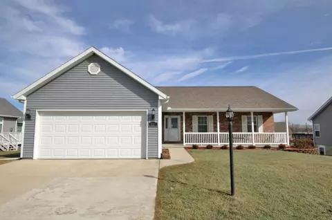 627 Simon St, Washington, IL 61571 photo 1