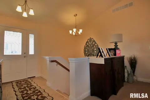 627 Simon St, Washington, IL 61571 photo 4