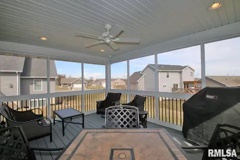 627 Simon St, Washington, IL 61571 photo 12