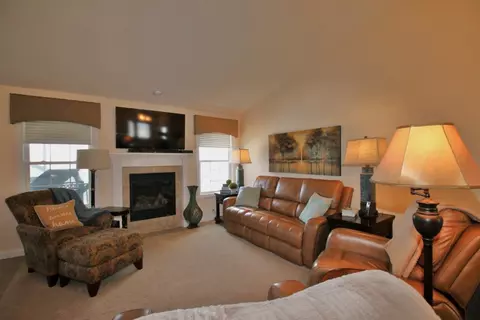627 Simon St, Washington, IL 61571 photo 7