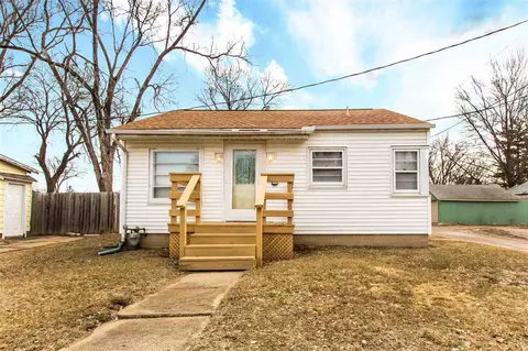 400 Christopher St, Pekin, IL 61554 photo 1