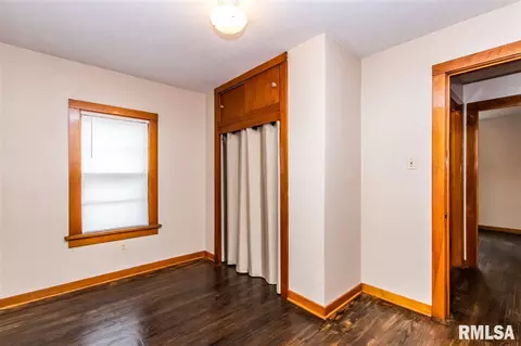400 Christopher St, Pekin, IL 61554 photo 9
