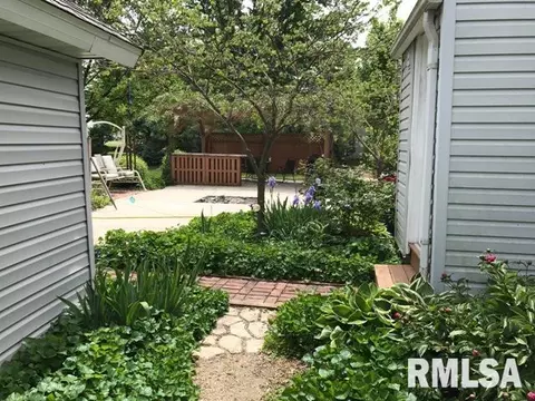 212 N 1st St, Secor, IL 61771 photo 25