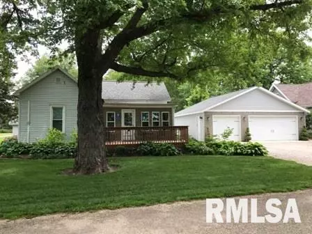 212 N 1st St, Secor, IL 61771 photo 1
