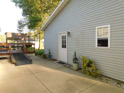 206 E Front St, Roanoke, IL 61561 photo 27