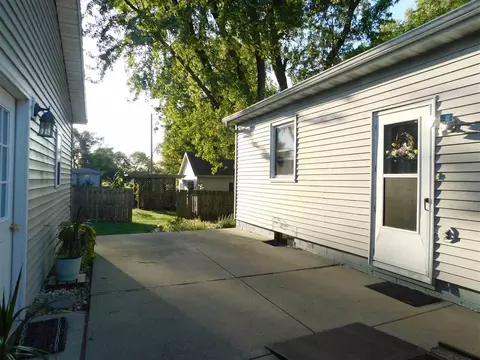 206 E Front St, Roanoke, IL 61561 photo 25