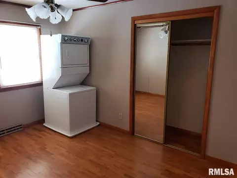 206 E Front St, Roanoke, IL 61561 photo 16