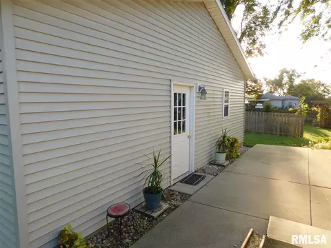 206 E Front St, Roanoke, IL 61561 photo 26