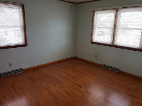 206 E Front St, Roanoke, IL 61561 photo 13