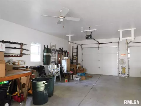 206 E Front St, Roanoke, IL 61561 photo 33