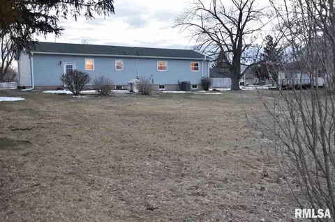 711 E Madison St, Metamora, IL 61548 photo 28
