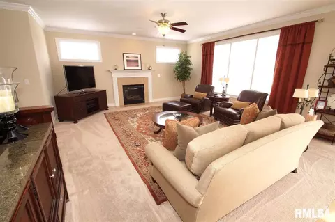502 Windsor Dr, Germantown Hills, IL 61548 photo 9