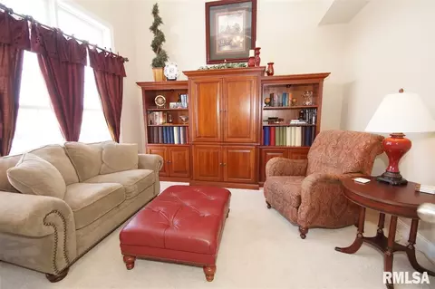 502 Windsor Dr, Germantown Hills, IL 61548 photo 11