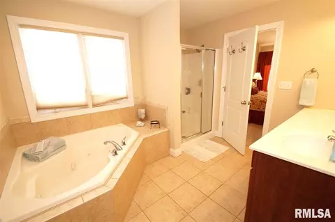 502 Windsor Dr, Germantown Hills, IL 61548 photo 15