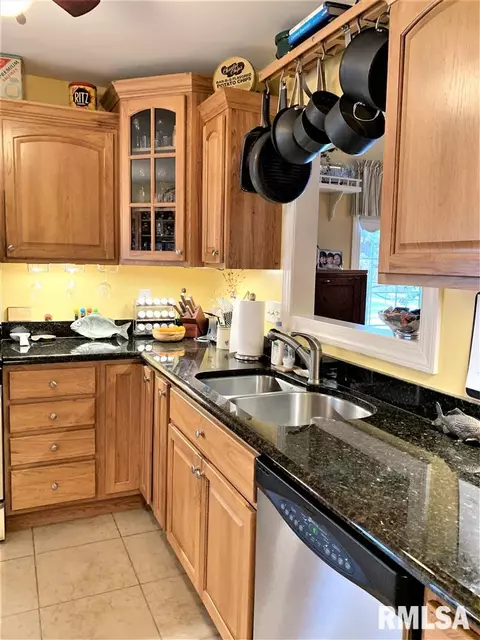 1110 Eaglet Ct, Lacon, IL 61540 photo 8