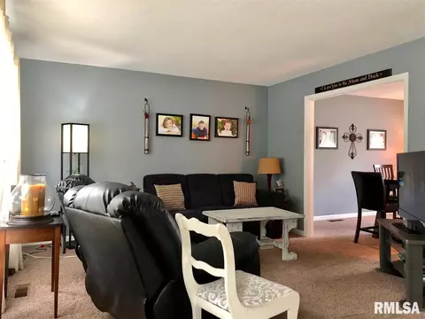 165 Jamestown Rd, Macomb, IL 61455 photo 7