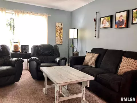 165 Jamestown Rd, Macomb, IL 61455 photo 6