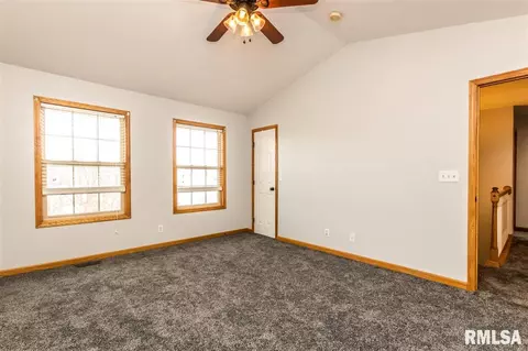 414 Mackenzie Pl, Germantown Hills, IL 61548 photo 18