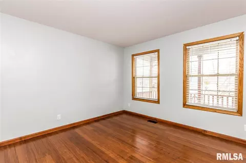 414 Mackenzie Pl, Germantown Hills, IL 61548 photo 13