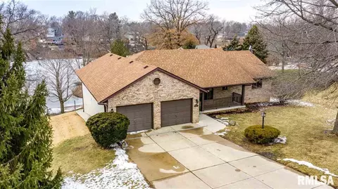 4305 S Banbury Cv, Mapleton, IL 61547 photo 2