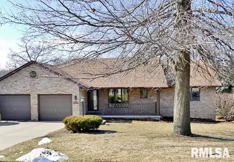 4305 S Banbury Cv, Mapleton, IL 61547 photo 1