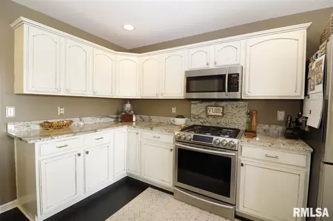 2114 W Liams Way, Dunlap, IL 61525 photo 7