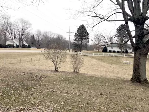 27611 E Il Hwy 9, Canton, IL 61525 photo 32