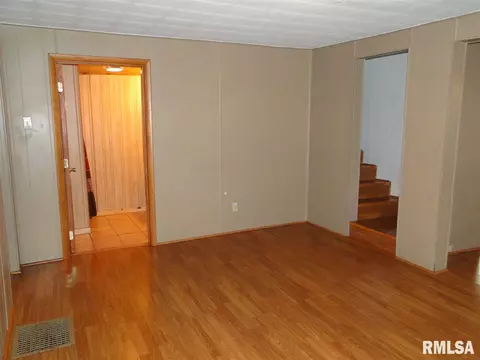 1114 E Washington St, Macomb, IL 61455 photo 11