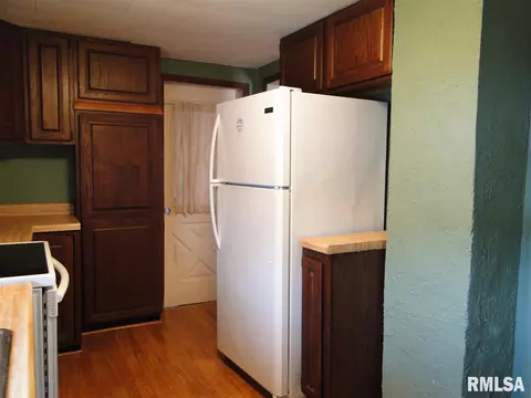 1114 E Washington St, Macomb, IL 61455 photo 10