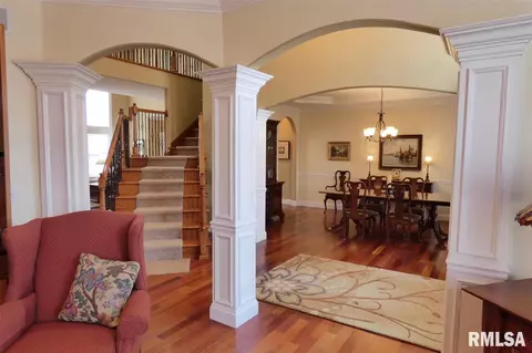 724 S Copperpoint Dr, Dunlap, IL 61525 photo 9