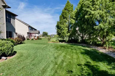 724 S Copperpoint Dr, Dunlap, IL 61525 photo 33